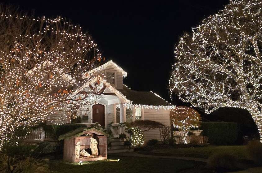 A Magical Evening: Exploring Holiday Lights in Point Pleasant Beach